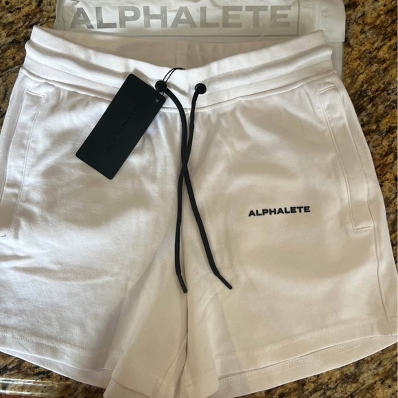 Alphalete Classic White  Shorts - Picture 1 of 1